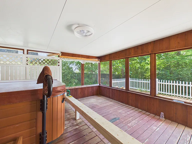 706 Elizabeth Dr — Photo 28