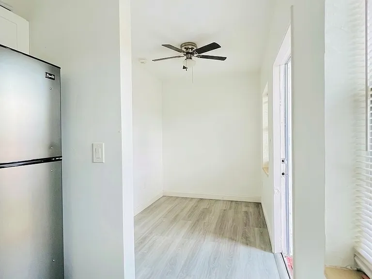 600 SW 16th Ave #1602 — Photo 5