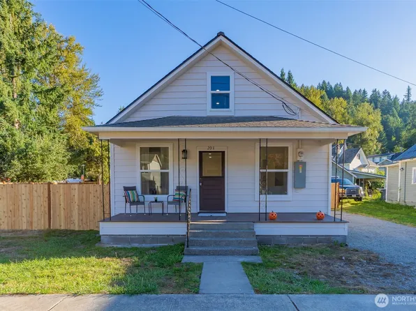 203 Albert Street, Wilkeson, WA 98396