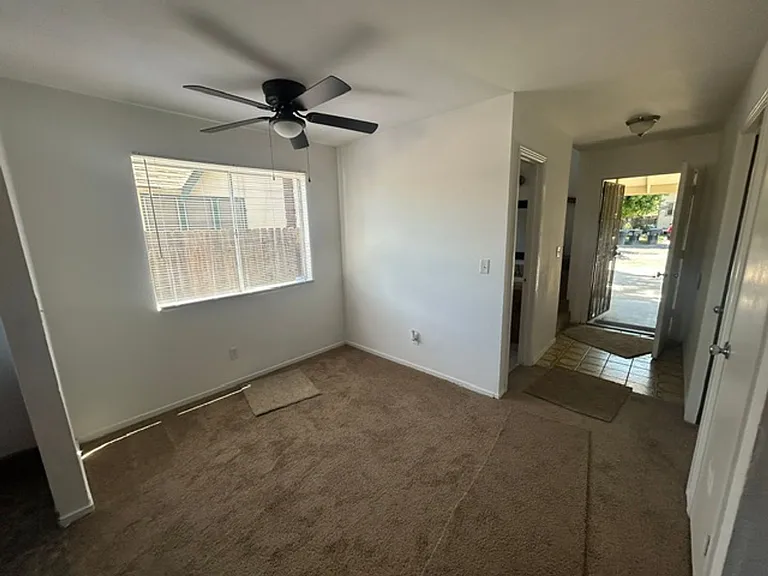 2047 E Laura Ave — Photo 3