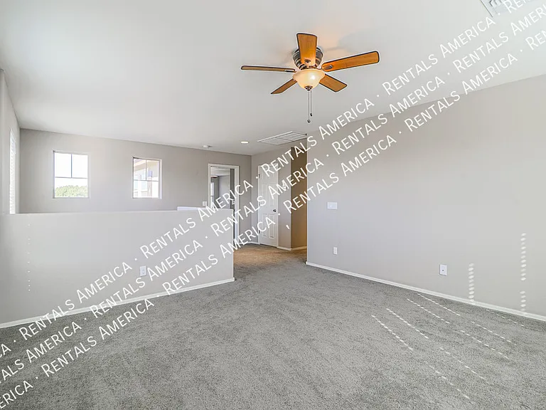 2930 E Detroit St — Photo 20