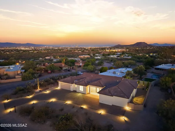 2945 N Silver Spur Dr, Tucson, AZ 85745