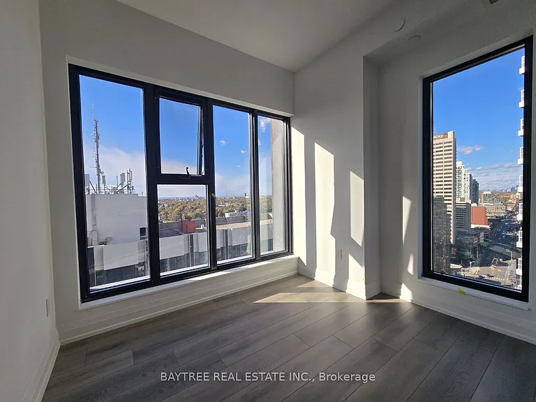 20 Soudan Ave #2308 — Photo 11