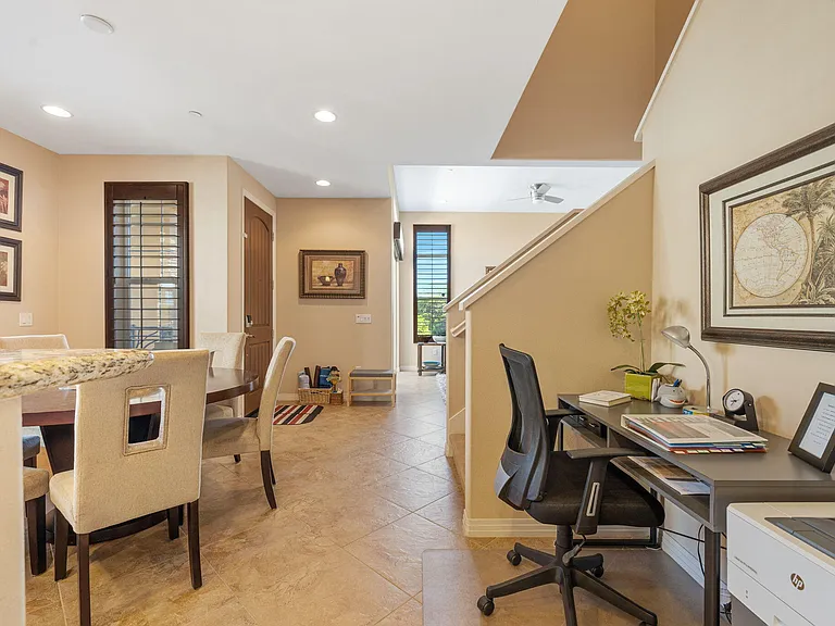 52050 Rosewood Ln #52050 — Photo 9