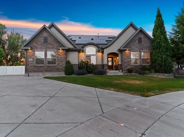 203 N 2925 W, West Pt, UT 84015