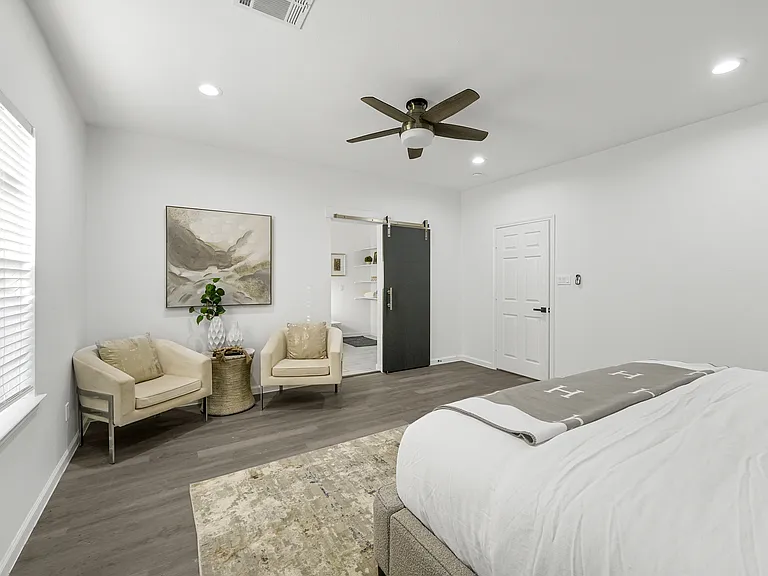 304 Milby St #1 — Photo 15