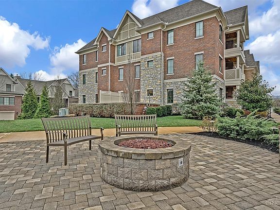 3rd image of 9506 Park Manor Blvd #204
