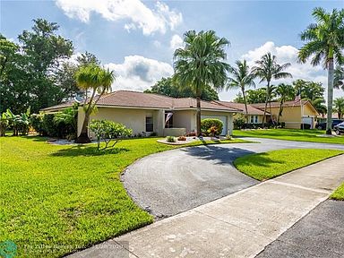 10137 Ramblewood Dr Coral Springs Fl 33071 Zillow