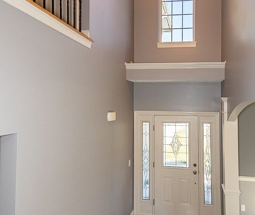 3rd image of 2442 Greenbriar Ln