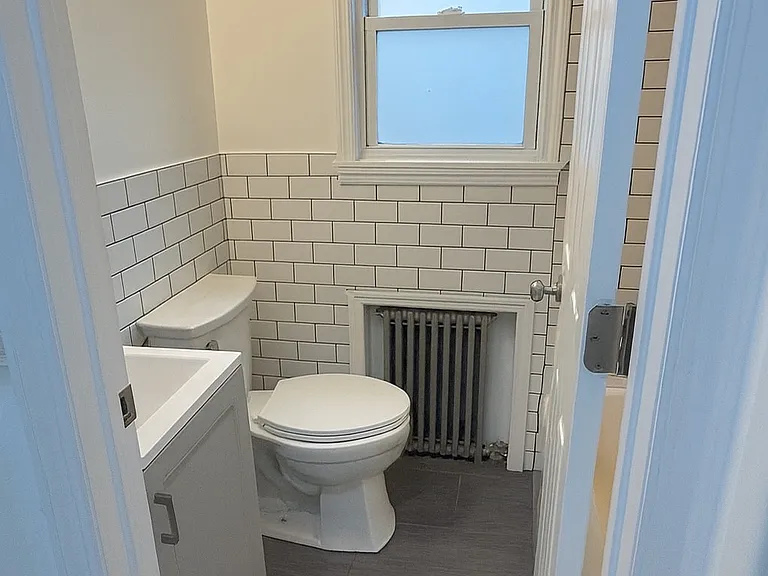 332 Glenhill Ave #1L — Photo 11