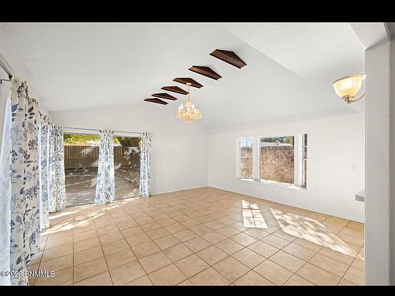 5th image of 1771 Royal Dr