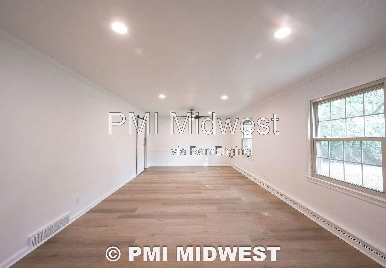 3 bed, 2.0 bath, 1624 sqft, $2,500 — Photo 4
