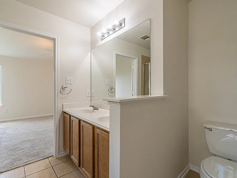 13803 Laramie Hl — Photo 34