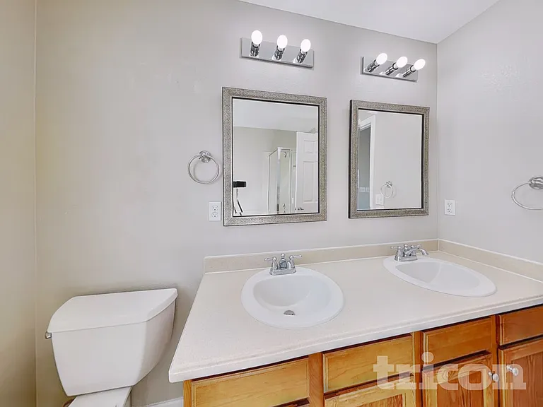 24881 E Euclid Pl — Photo 9