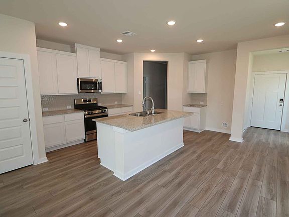 Abilene Plan 2798 Bluebonnet Ridge Drive Kitchen