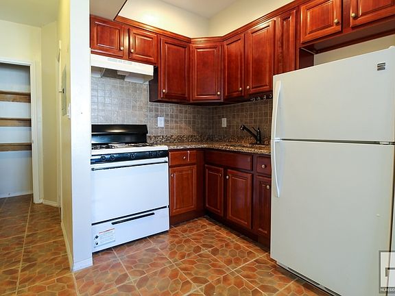 4th image of 653 De Kalb Ave #2R