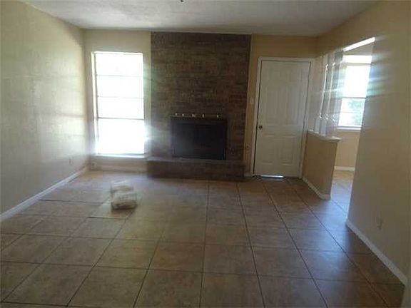 4th image of 10665 Coralstone Dr