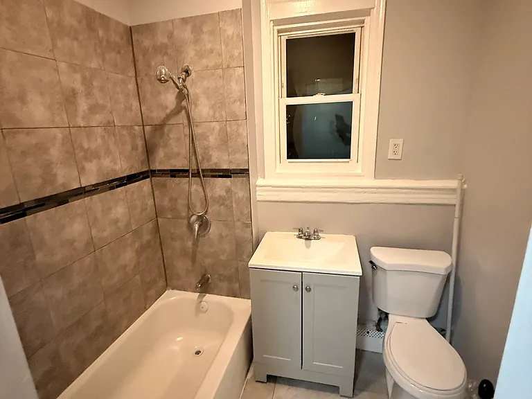 68 Martin Luther King Jr Dr #3 — Photo 4