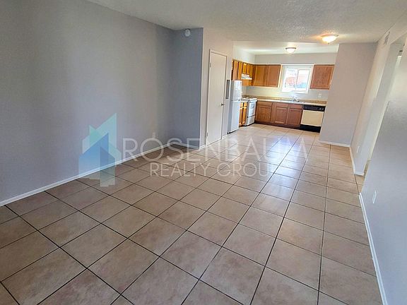 5th image of 465 W Ivyglen St #111