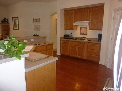 5th image of 1702 Iroquois Ct