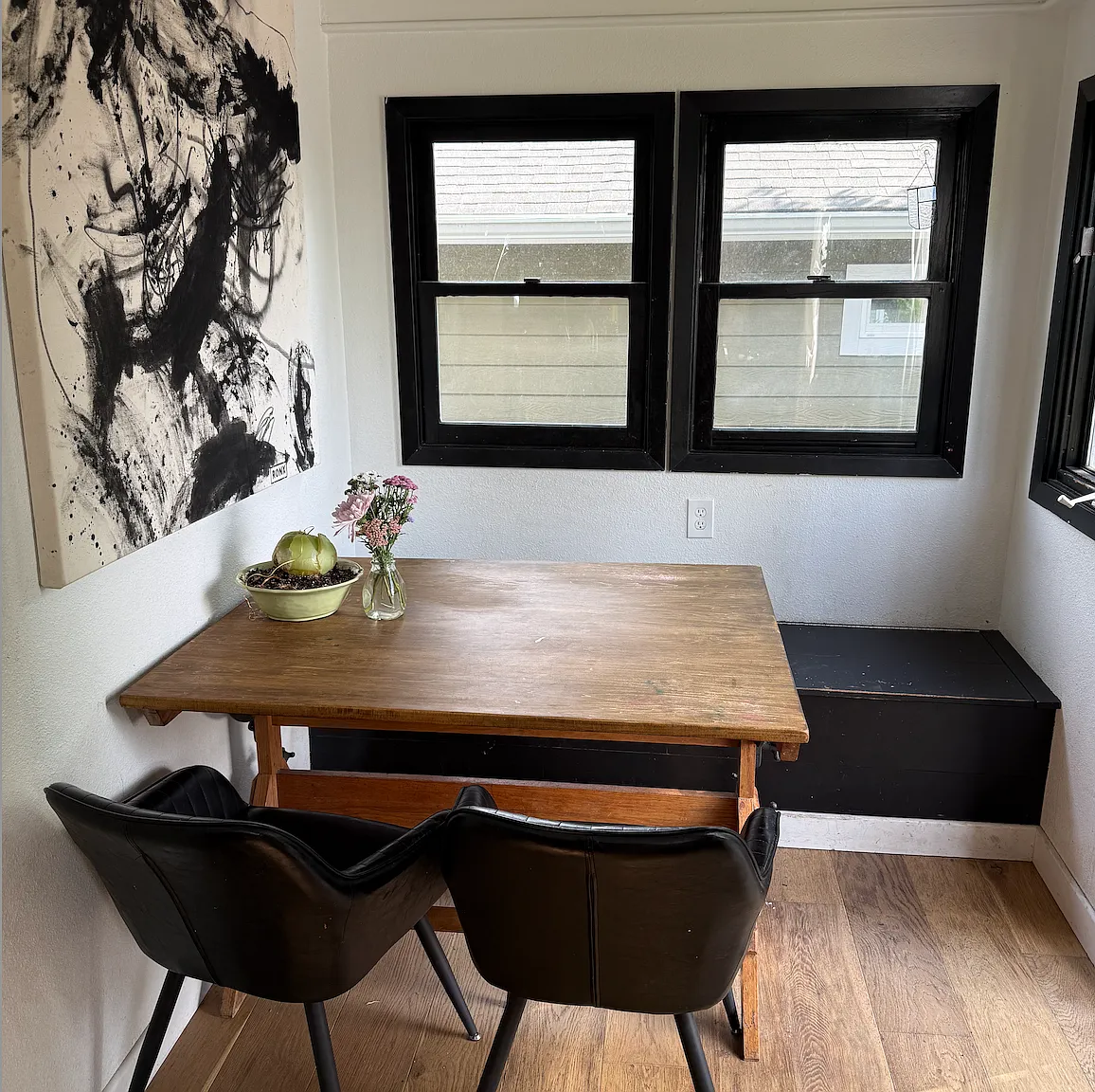 4 bed, 2600 sqft, $3,750 — Photo 2