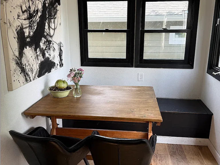 420 E Montana Ave — Photo 2