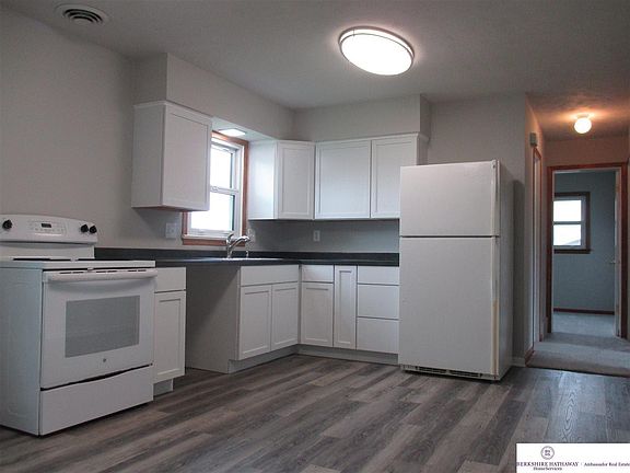 3rd image of 5133 Aspen Dr