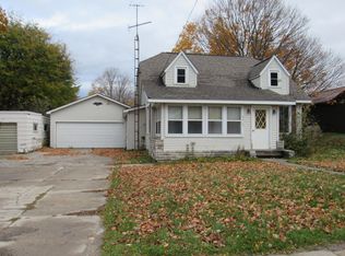 5513 Main St, Millersburg, MI 49759