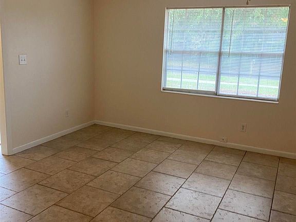 4th image of 6196 Arbutus Dr