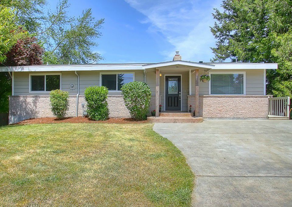 1st image of 6719 183rd St SW