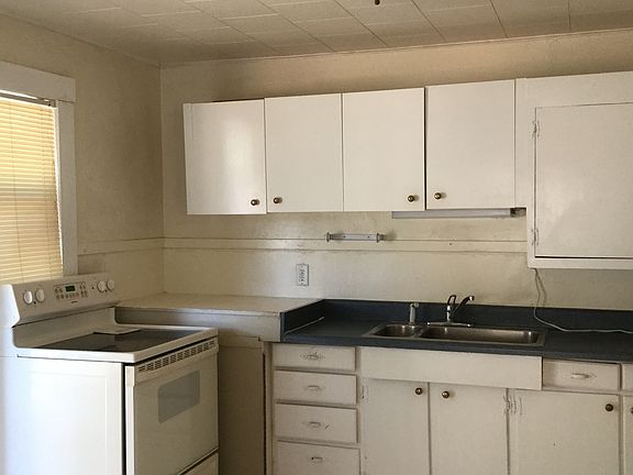2nd image of 15691 Michigan Dr