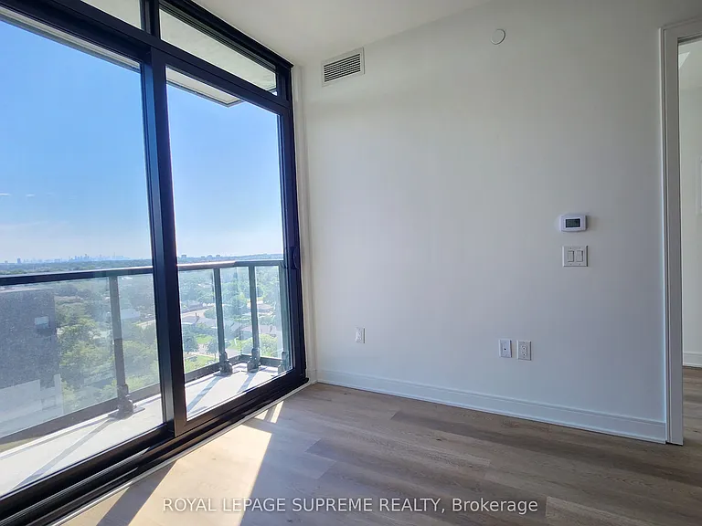 86 Dundas St E #1212 — Photo 4