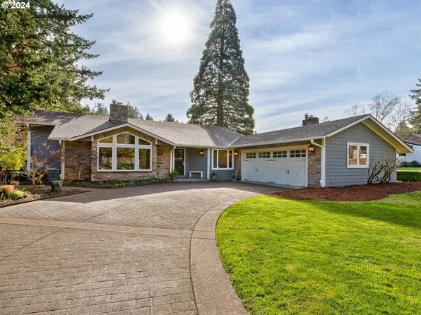 17485 Cardinal Dr, Lake Oswego, OR 97034