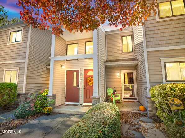 19 Carol Court, Tinton Falls, NJ 07724