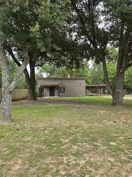 1 bed, 900 sqft, $1,000 — Photo 1