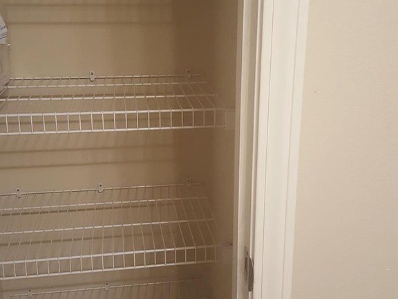 5th image of 2616 McKnight Crossing Ct #2616