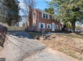 9424 Old Georgetown Rd, Bethesda, MD 20814