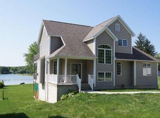 2953 Farmers Creek Rd, Metamora, MI 48455