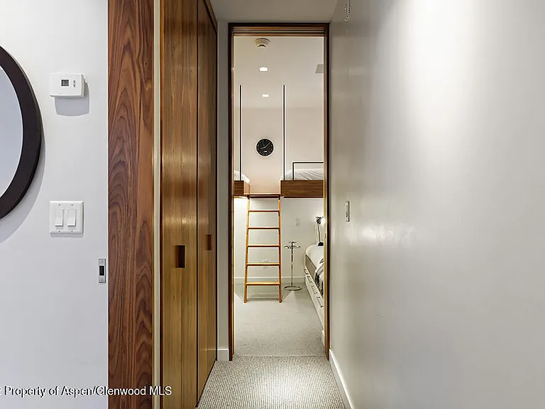 623 S Monarch St #C — Photo 14