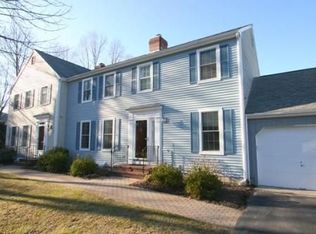 11 Prentiss Pl, Medfield, MA 02052