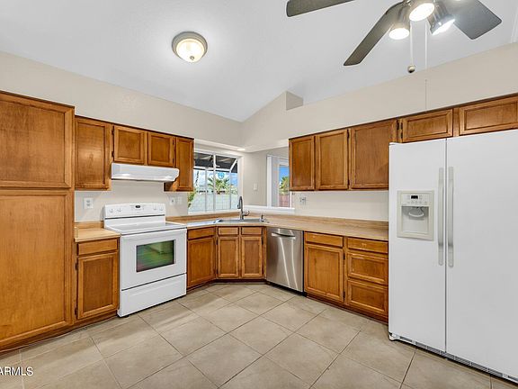 4th image of 5502 W GARDEN Drive