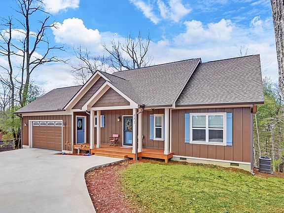 3rd image of 481 Cedar Ridge Dr