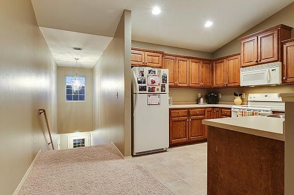3rd image of 1689 W Main Cir Unit 3