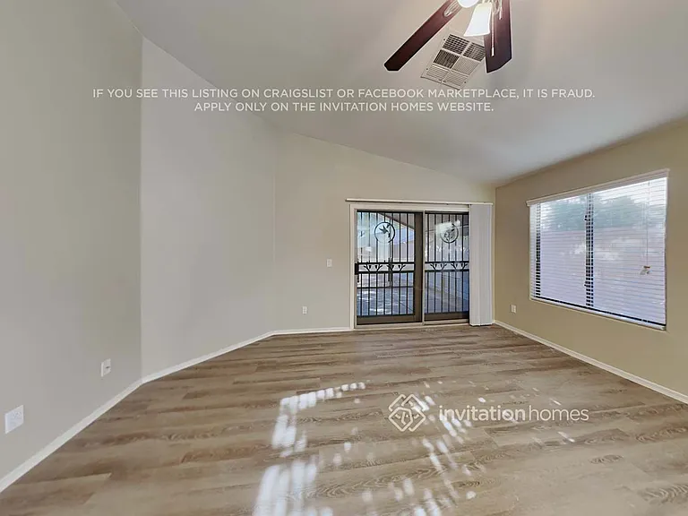 13383 W Watson Ln — Photo 5