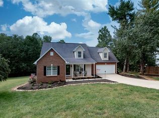 2308 25th Avenue Ct NE, Hickory, NC 28601