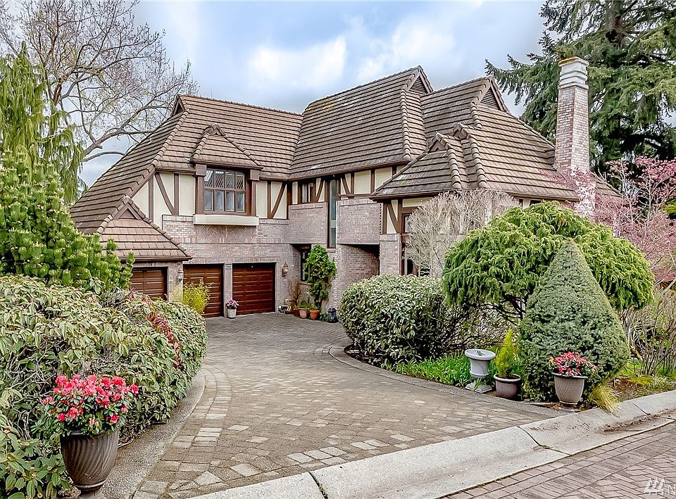 1st image of 8461 NE Woodland Cove Dr