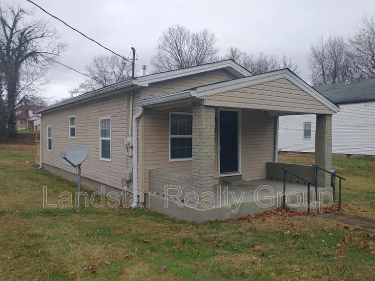 2801 Fleming Ave — Photo 2