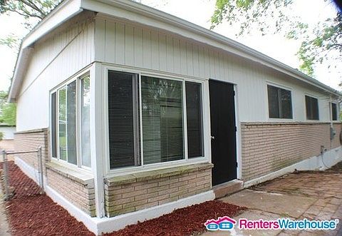 3rd image of 10635 Hallwood Dr