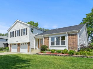 2260 Hiram Dr, Wheaton, IL 60189