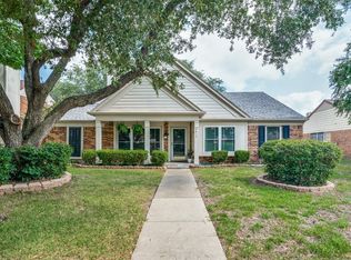 7413 Pacific Dr, Rowlett, TX 75088